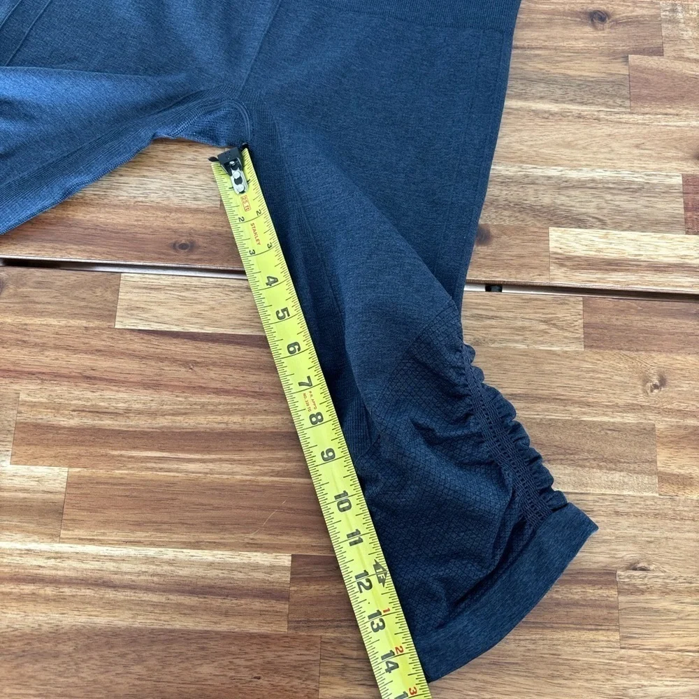 Lululemon In The Flow Crop II Pattern Blue Womens 8 Leggings Activewear yoga gym